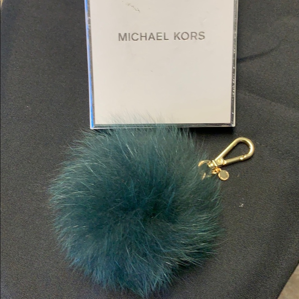 Michael Kors Fur Pom — Green